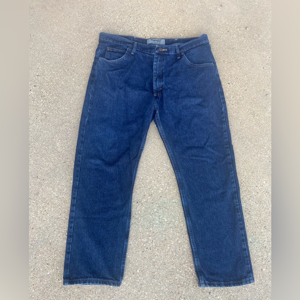 Wrangler Men's Indigo Blue Straight Jeans